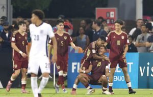 Venezuela derrotó a Inglaterra 3-0 en el debut en el Mundial sub 17.