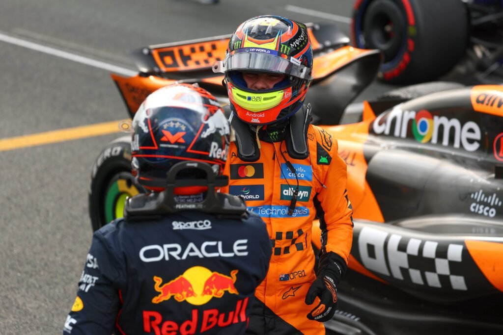 Verstappen aconseja a Piastri: “Que mande al diablo a McLaren si le exigen apoyar a Norris” 1 Verstappen