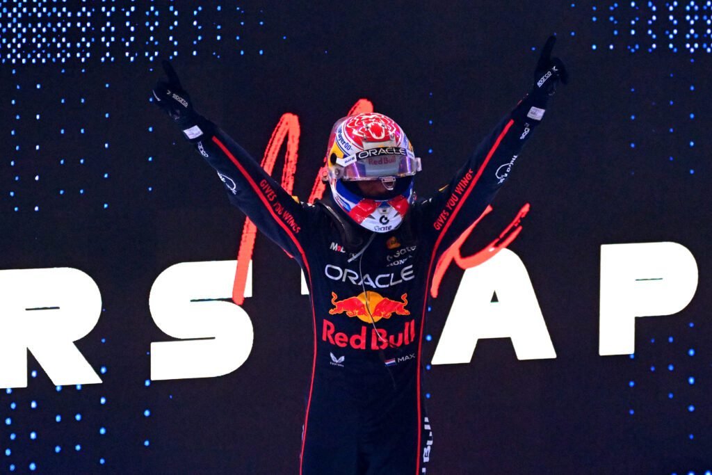 Max Verstappen gana en Qatar y el campeonato se decidirá en Abu Dhabi 3 Verstappen