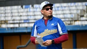 Yadier Molina vuelve a Navegantes del Magallanes