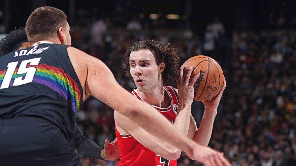 Los Bulls asaltan Denver y cortan la racha de 7 victorias de los Nuggets 1 Los Bulls propinaron la primera derrota de los Denver Nuggets en el Ball Arena esta temporada. La visita ganó 130-127.