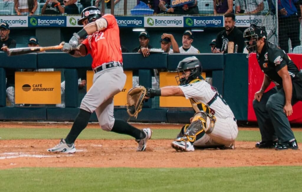 LVBP: Águilas del Zulia rompió triple empate en la cima 4 Águilas del Zulia