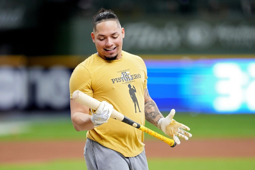 Cerveceros envían a William Contreras a la agencia libre con una estrategia 1 William Contreras #24 of the Cerveceros de Milwaukee