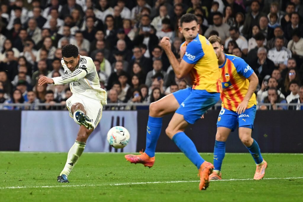 Real Madrid golea 4-0 al Valencia con doblete de Mbappé 2 real madrid cf v valencia cf laliga ea sports 4