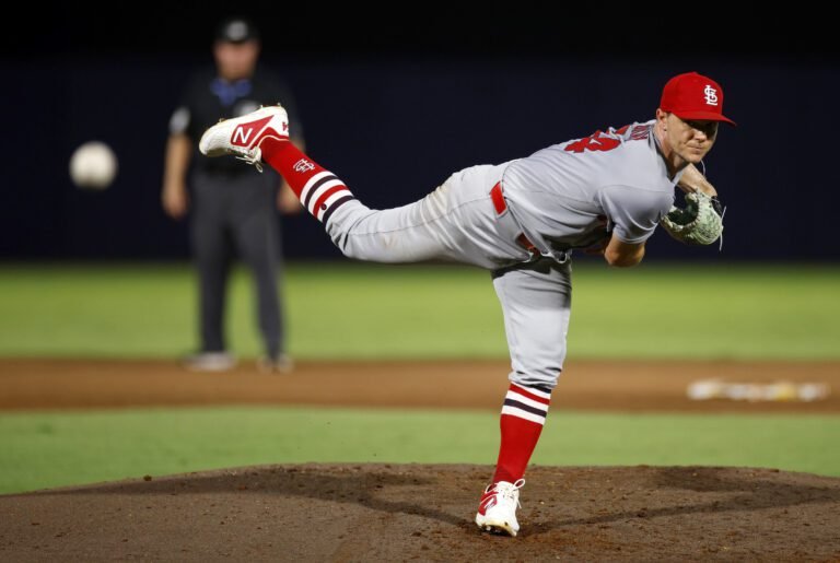 Sonny Gray pasa a los Medias Rojas de Boston