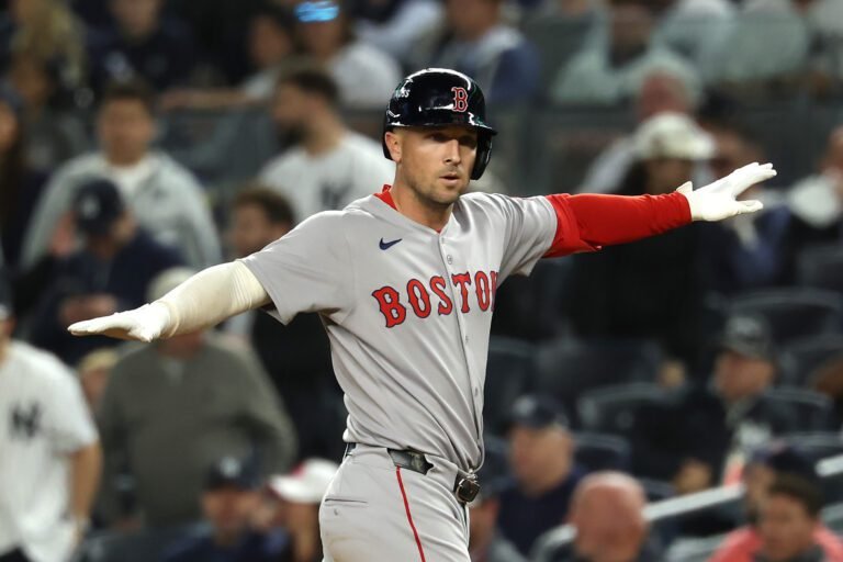 Alex Bregman suena para Tigres de Detroit