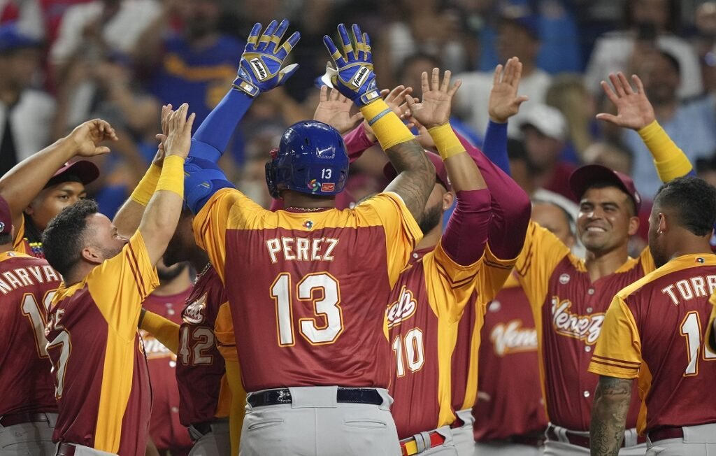 Salvador Pérez elegido como capitán de Venezuela para el Clásico Mundial de Béisbol 3 Salvador Pérez