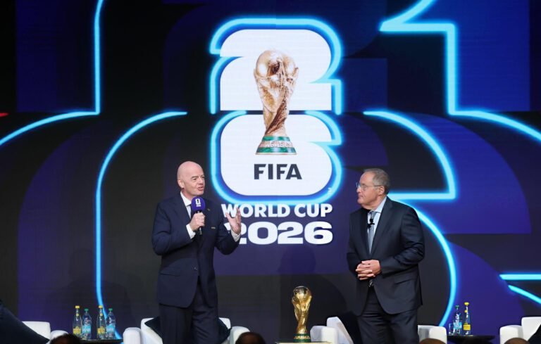 Gianni Infantino y Andrés Cantor en la presentación del calendario del Mundial 2026 de la FIFA.