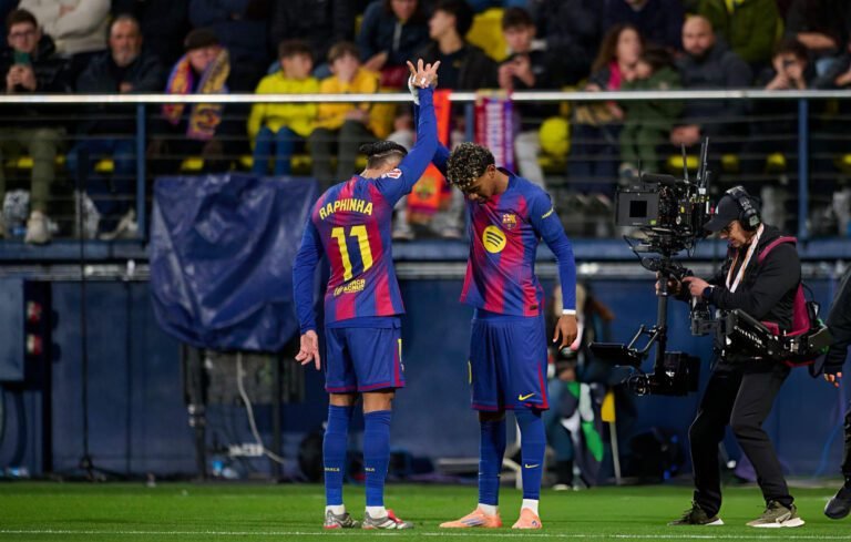 Barcelona derrotó 2-0 al Villarreal en el último partido de 2025.