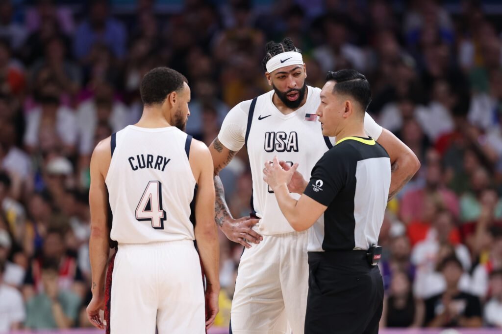 Anthony Davis podría ser cambiado a Warriors: Un escenario factible 4 Anthony Davis