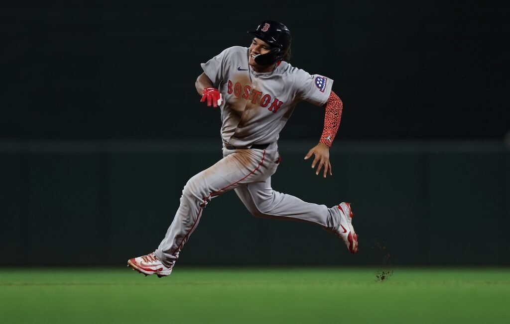 MLB: Medias Rojas enviaron a Jhostynxon "Password" García a Piratas 1 Medias Rojas de Boston