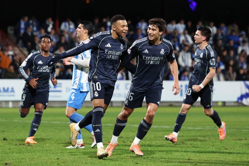 Real Madrid sobrevivió al Talavera y selló su pase a octavos de Copa del Rey 1 Real Madrid