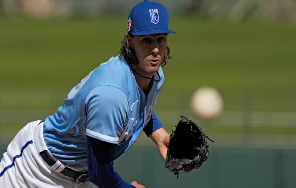 Azulejos y Astros se fortalecieron con dos lanzadores de la KBO 3 Azulejos de Toronto