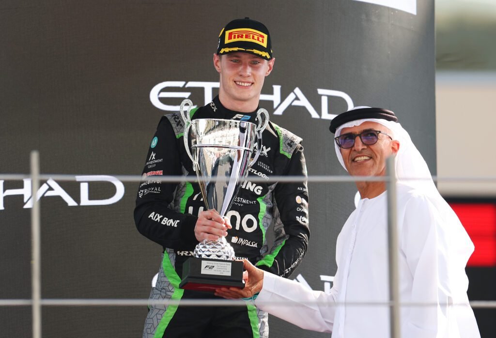 El talento latino que marcará 2026: pilotos a seguir en F1, IndyCar, MotoGP y más 5 formula 2 championship round 14 yas island feature race