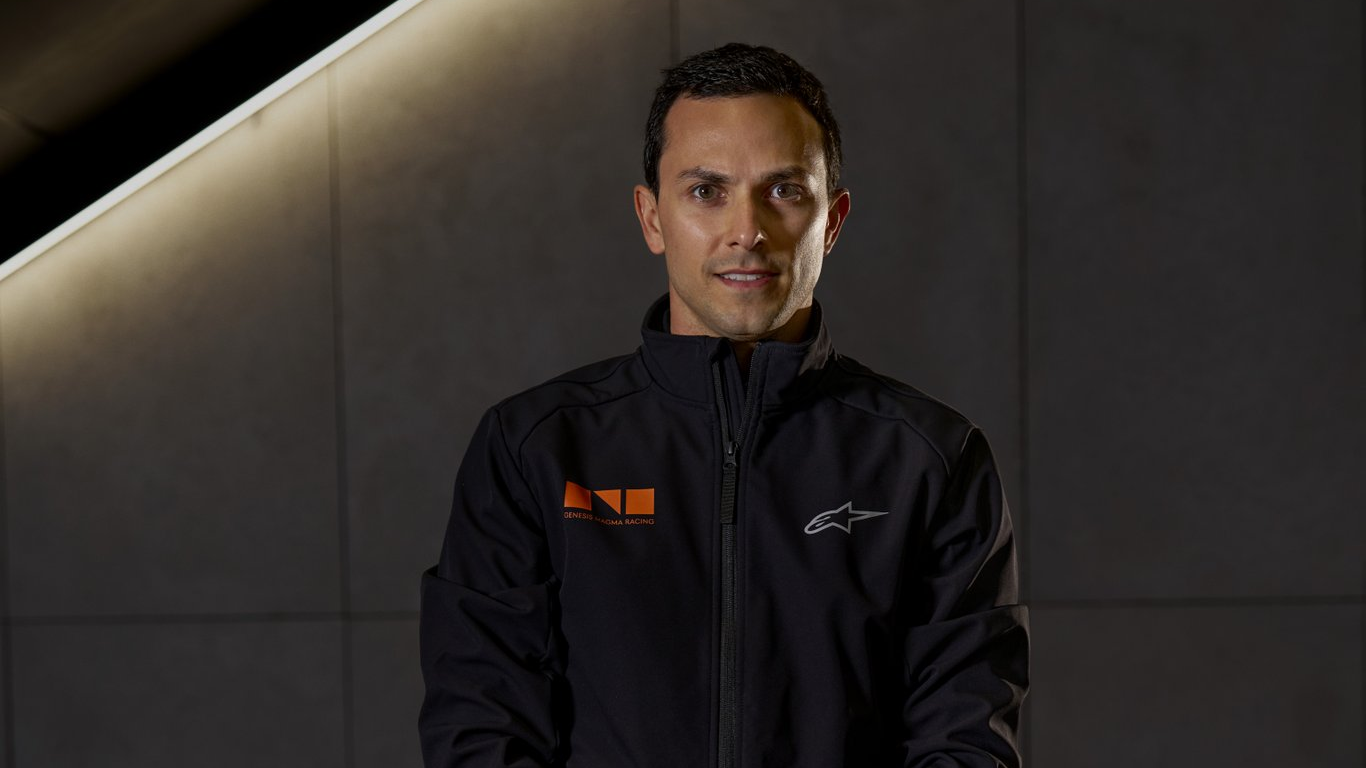 El talento latino que marcará 2026: pilotos a seguir en F1, IndyCar, MotoGP y más 21 image 38 edited