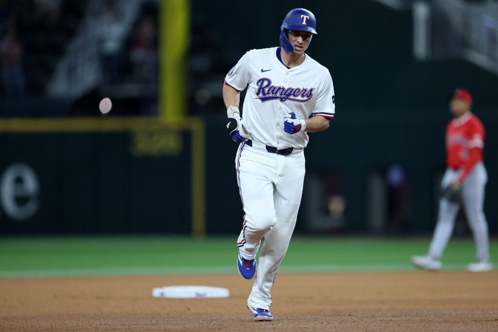 Los Bravos de Atlanta quieren volver al máximo nivel adquiriendo a Corey Seager 7 Corey Seager