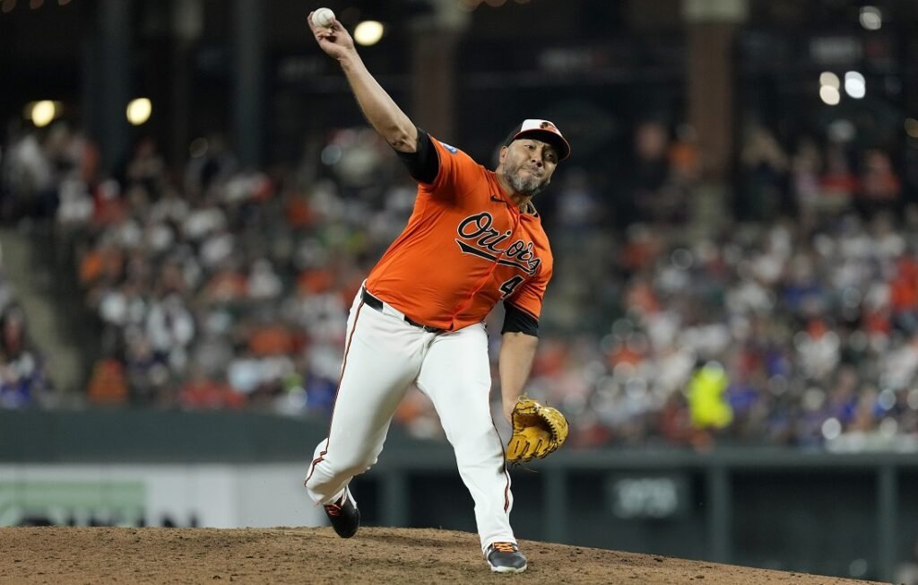 MLB: Albert Suárez llegó a un acuerdo de liga menor con Orioles de Baltimore 10 Albert Suárez