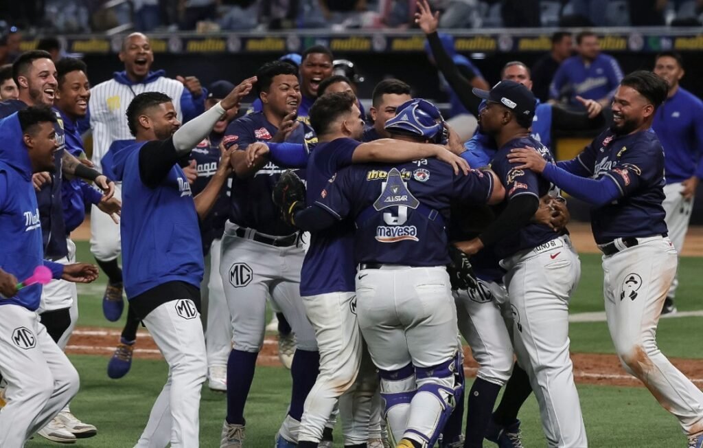 LVBP: Magallanes y Caribes inician batalla por el campeonato 3 LVBP