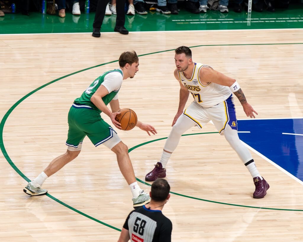 Los Lakers se imponen en Dallas y Luka Dončić mantiene su invicto ante los Mavericks (Fotos) 5 DSC6279