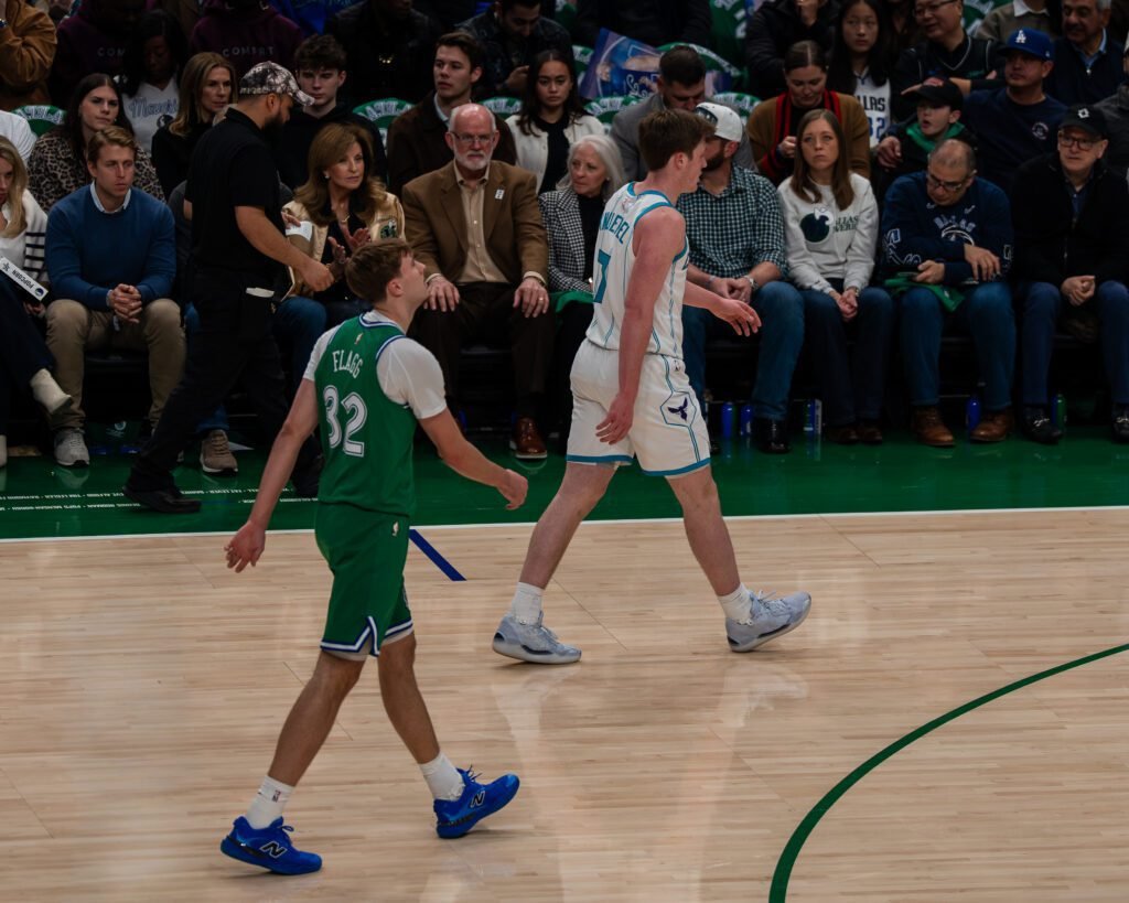 Batalla por el Rookie del Año: Kon Knueppel le arrebata la gloria a un histórico Cooper Flagg (Fotos) 8 DSC7604