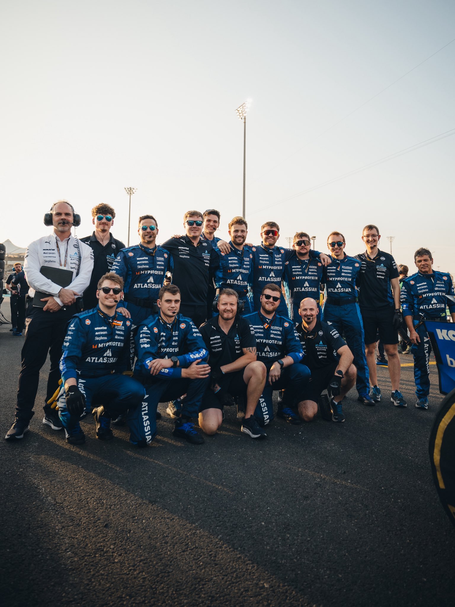 Fórmula 1, retrasos de cara al shakedown de Barcelona 1 G75cEcKXUAAM8ir