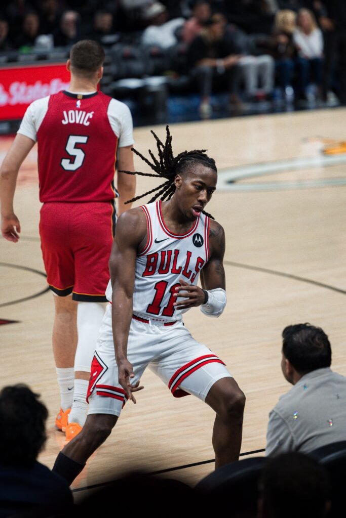 Los Chicago Bulls se imponen ante el Miami Heat en el Kaseya Center 2 HACs1ygX0AAtJav