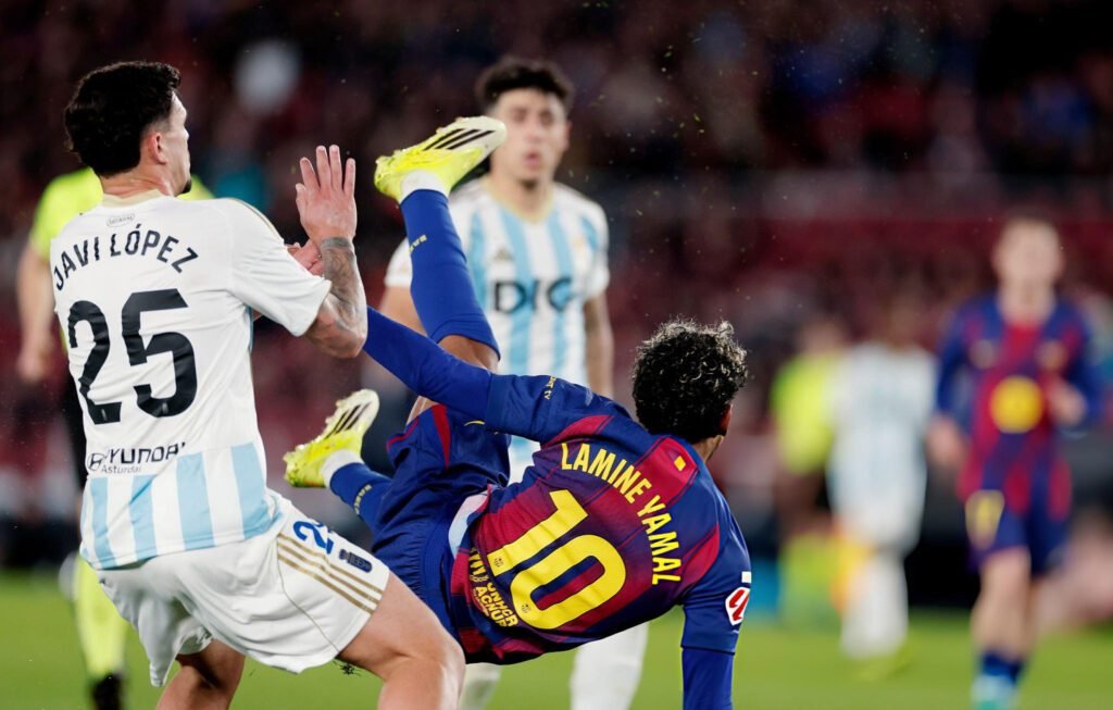 Barcelona 3-0 Real Oviedo: Lamine Yamal hizo magia de nuevo 1 Lamine Yamal marcó un golazo para el 3-0 de Barcelona contra Real Oviedo.