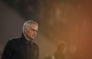 José Mourinho guio al Benfica al triunfo sobre Real Madrid 4-2.