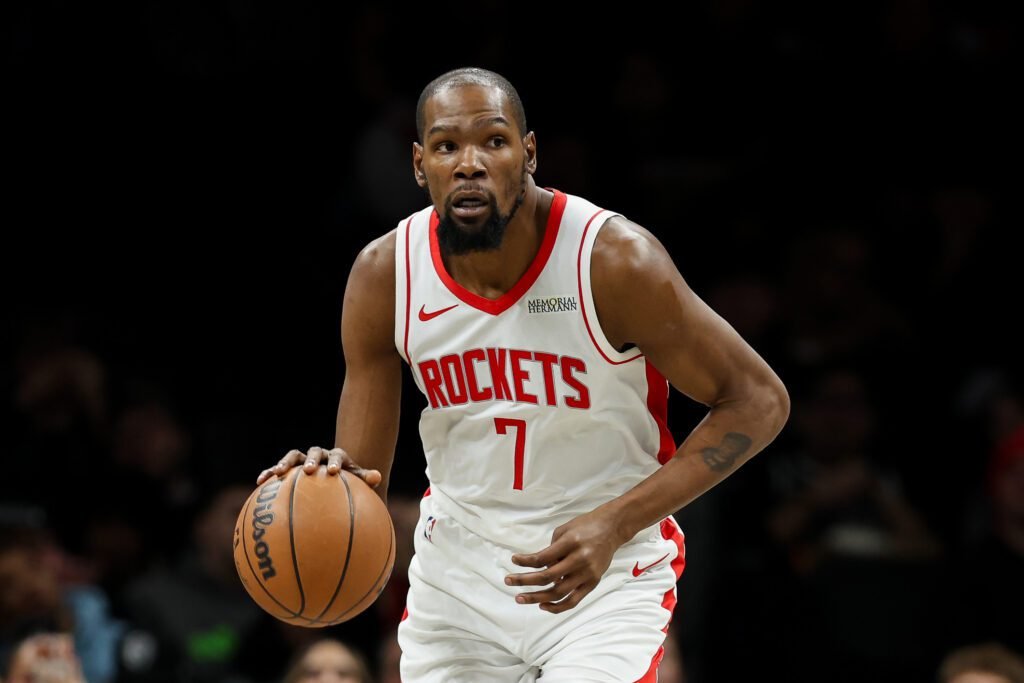 Durant superó a Nowitzki y se convirtió en el sexto anotador histórico de la NBA 1 Durant