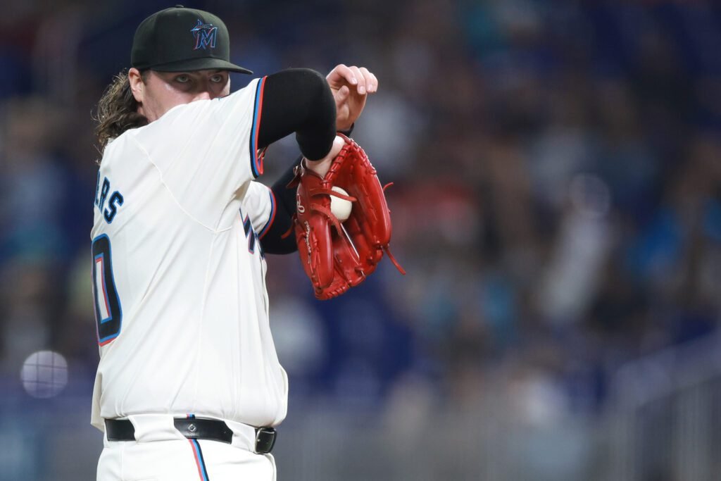 Los Yankees de Nueva York blindan su rotación con el zurdo Ryan Weathers 4 Ryan Weathers va a Yankees de Nueva York