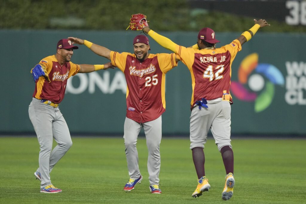 Venezuela confirma peloteros para el Clásico Mundial y configura el outfield 1 Venezuela confirma peloteros para el WBC