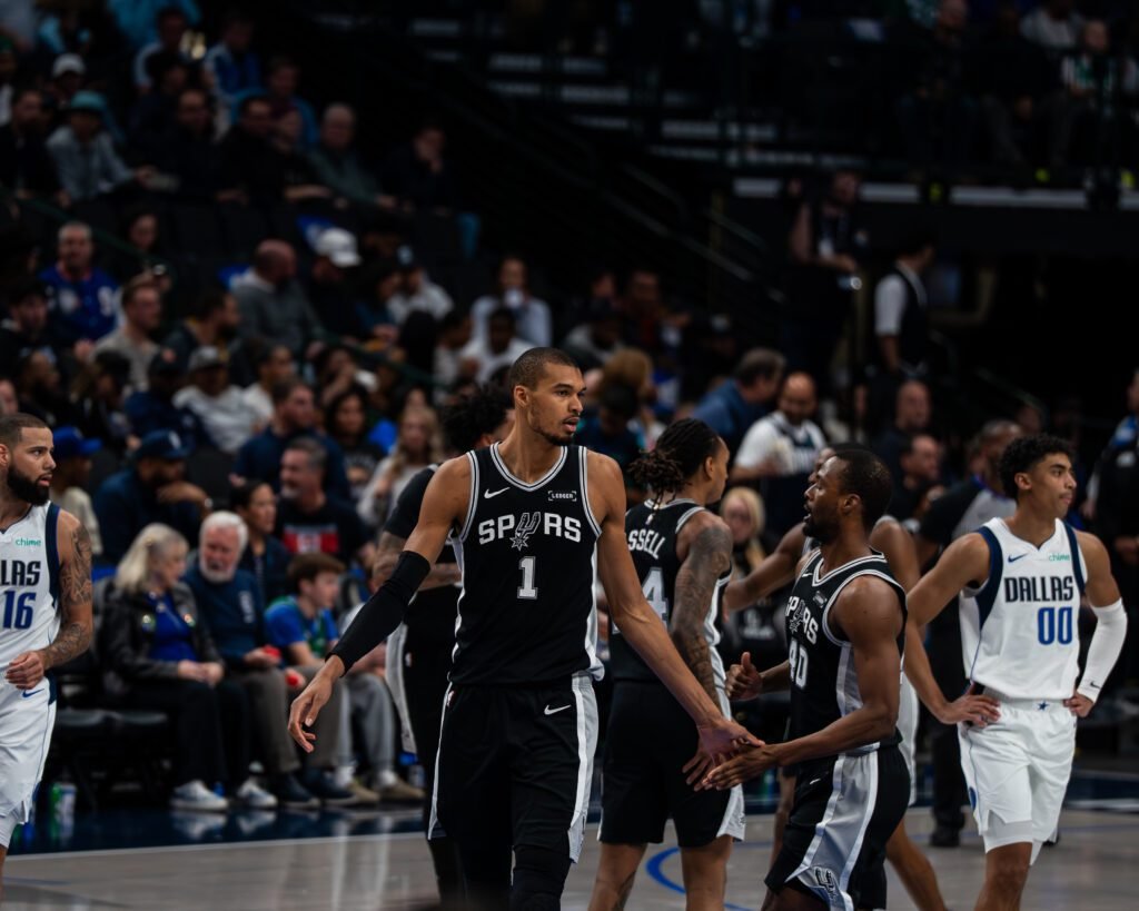 Batalla generacional: Wembanyama se lleva el triunfo pese al partidazo de Cooper Flagg (Fotos) 7 DSC8626