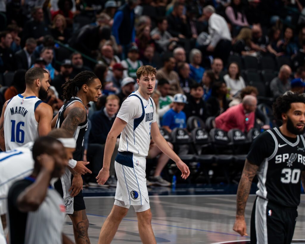 Batalla generacional: Wembanyama se lleva el triunfo pese al partidazo de Cooper Flagg (Fotos) 6 DSC8647