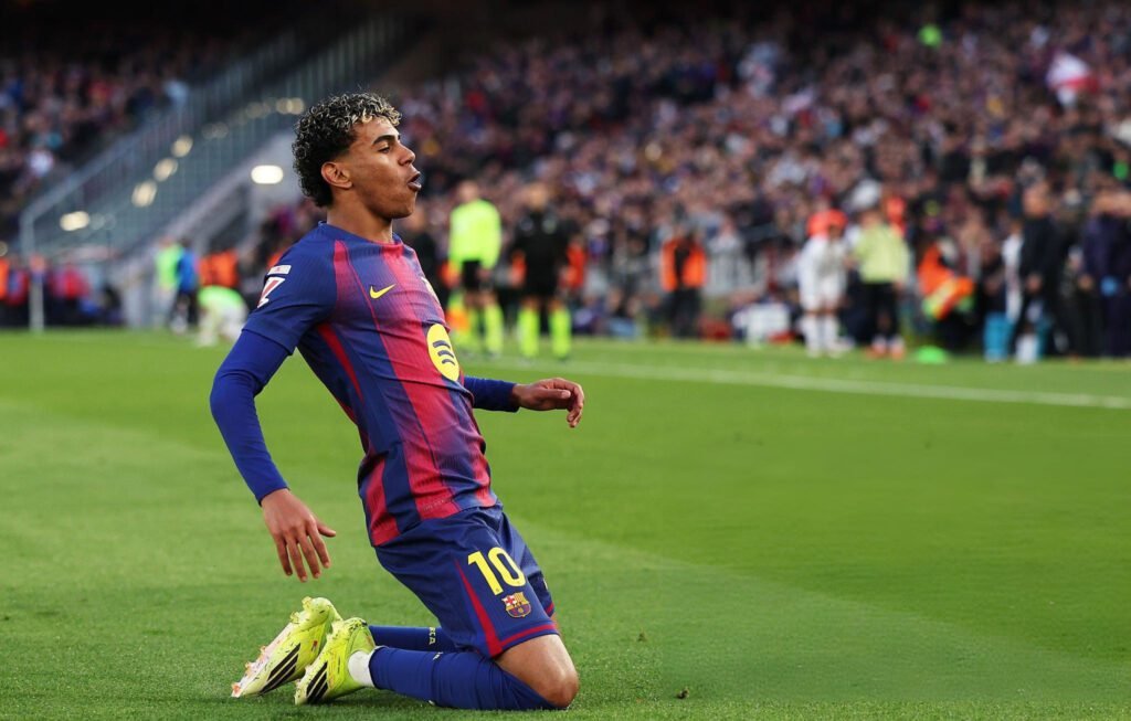 Lamine Yamal continúa inspirado: Barcelona 3-0 Real Mallorca 10 Lamine Yamal.