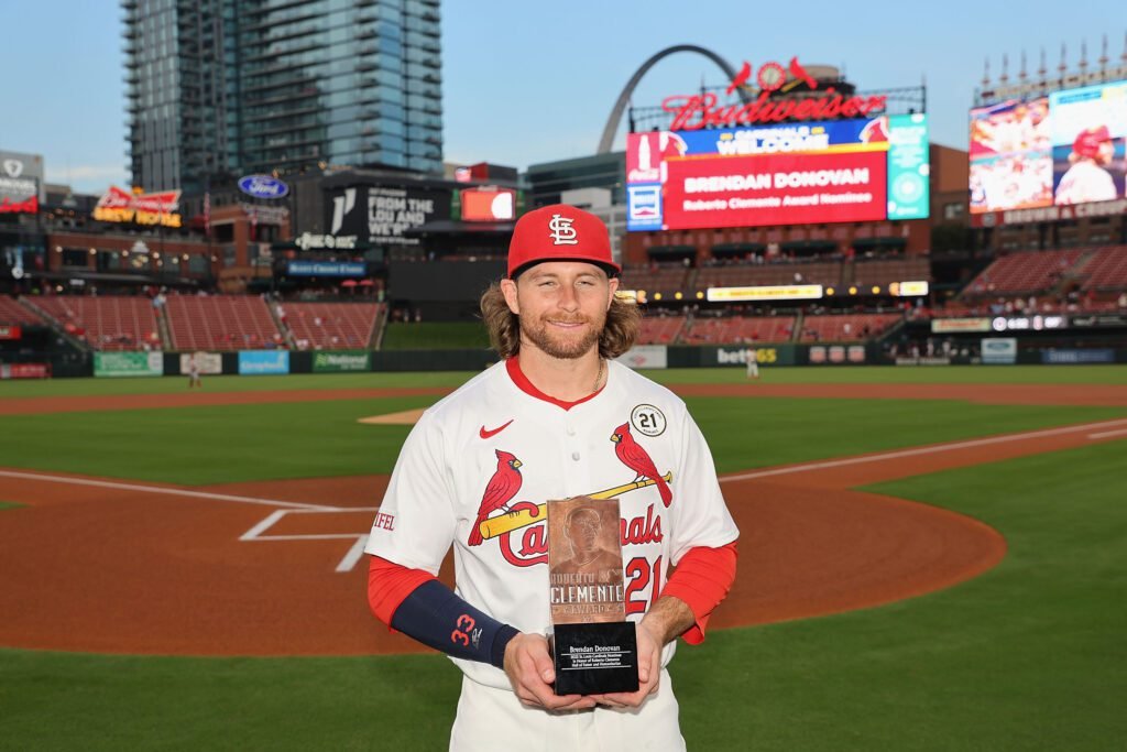 El All-Star Brendan Donovan va a Marineros de Seattle a tomar importante rol 1 Marineros de Seattle adquiere a Brendan Donovan