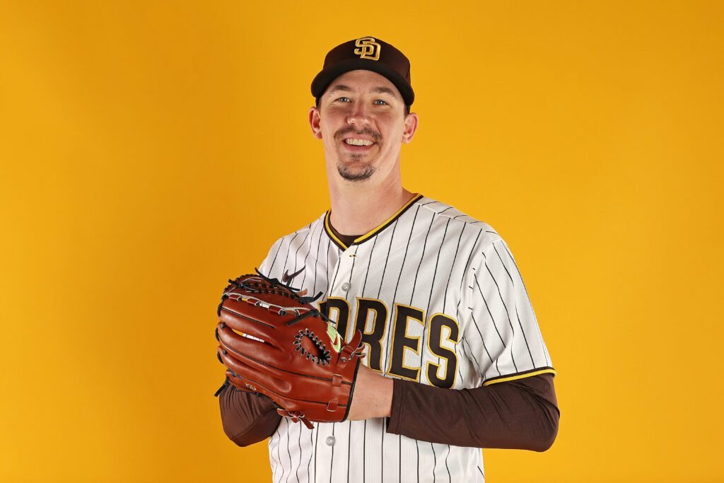 Walker Buehler busca un "renacer" con los Padres de San Diego con su nueva firma 10 Walker Buehler presentado por los Padres de San Diego