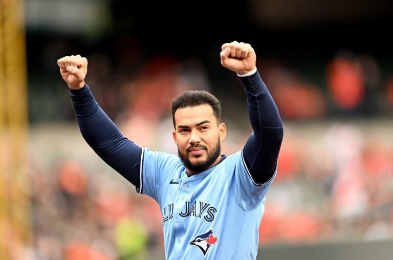 Home 29 Anthony Santander