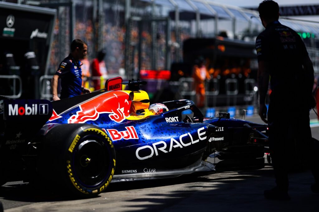 Ferrari y McLaren dominan el viernes de prácticas en el GP de Australia 2026 2 1000409654