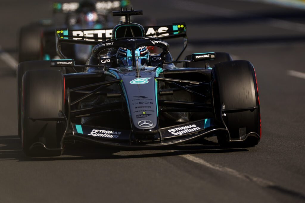 Ferrari y McLaren dominan el viernes de prácticas en el GP de Australia 2026 5 1000409655