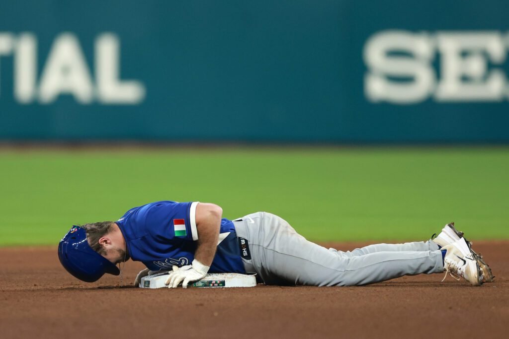 Kyle Teel se lesiona en el Clásico Mundial y complica el inicio de temporada de los Medias Blancas de Chicago 7 Kyle Teel sale lesionado y preocupa a Medias Blancas de Chicago