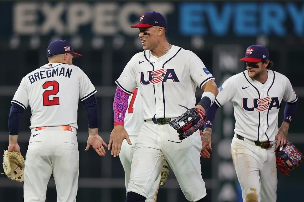 Clásico Mundial: Estados Unidos se impone a México y se acerca a Cuartos de Final 6 Estados Unidos
