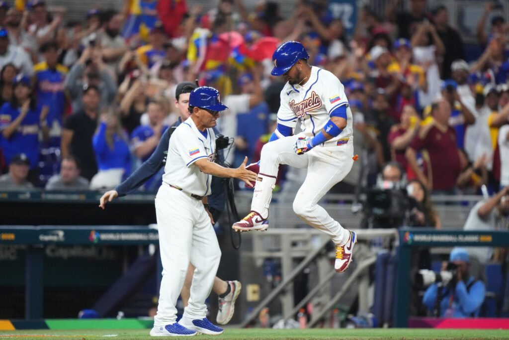 Luis Arráez y Enmanuel De Jesús guiaron la victoria de Venezuela ante Israel 2 2026 world baseball classic pool d israel v venezuela