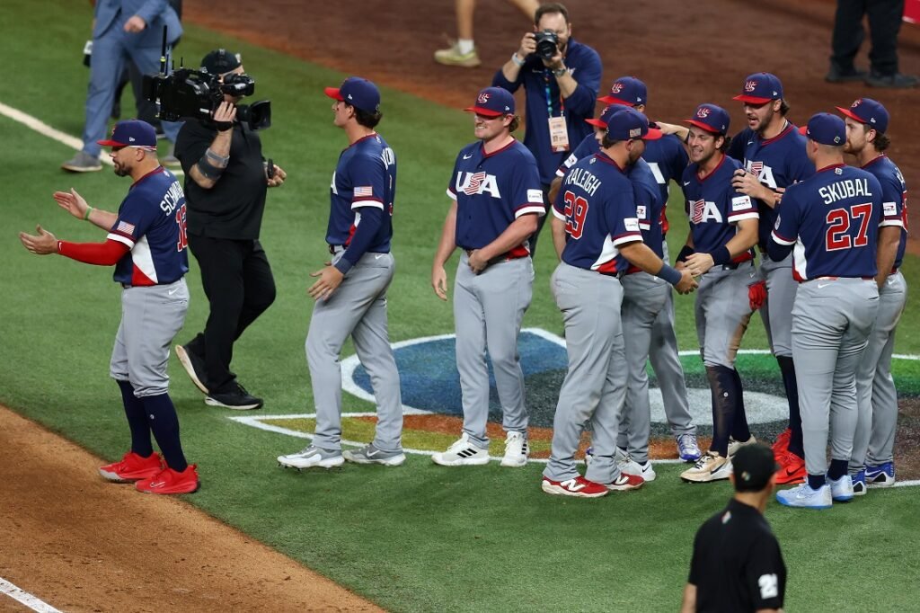 Estados Unidos superó a Dominicana y pasa a la Final del Clásico Mundial 9 Estados Unidos