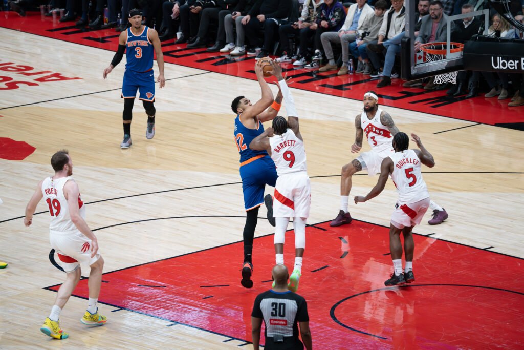 Victoria de los Knicks 111-95 sobre los Raptors en un duelo intenso en Toronto (Fotos) 3 DSC03497