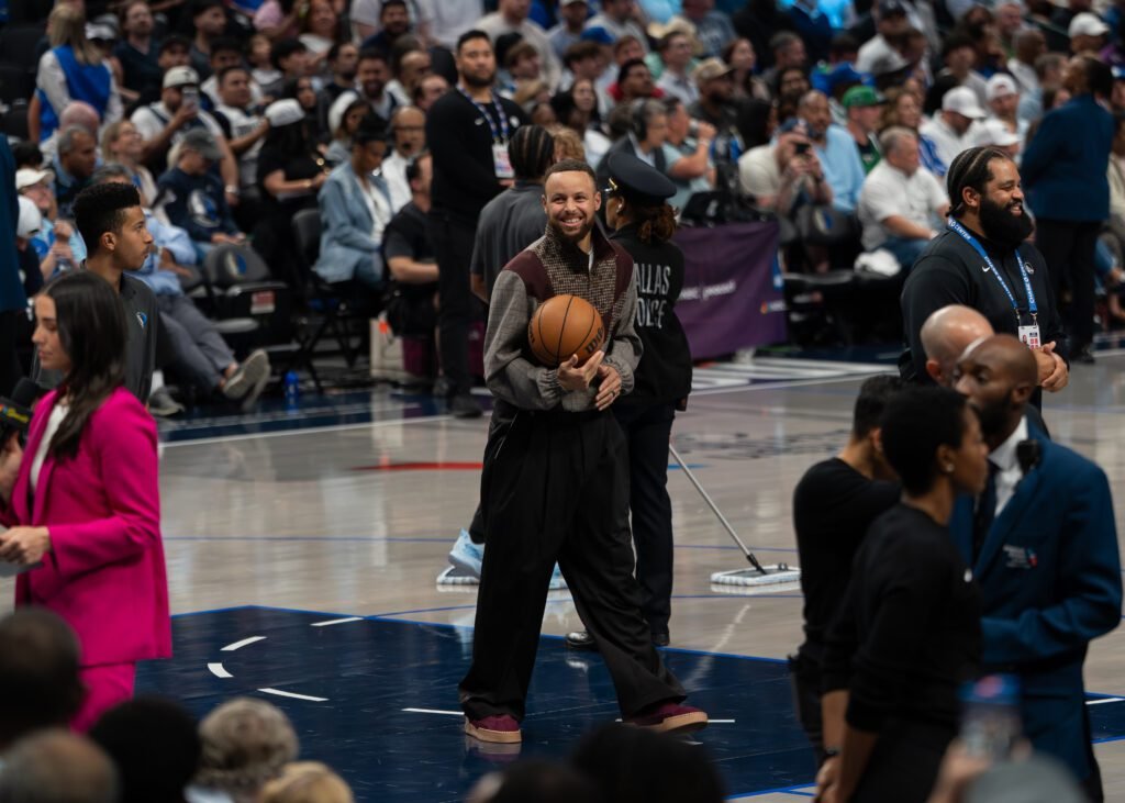 Victoria amarga en Dallas: Golden State triunfa pero pierde a una pieza clave para el Play-In (Fotos) 5 DSC8292