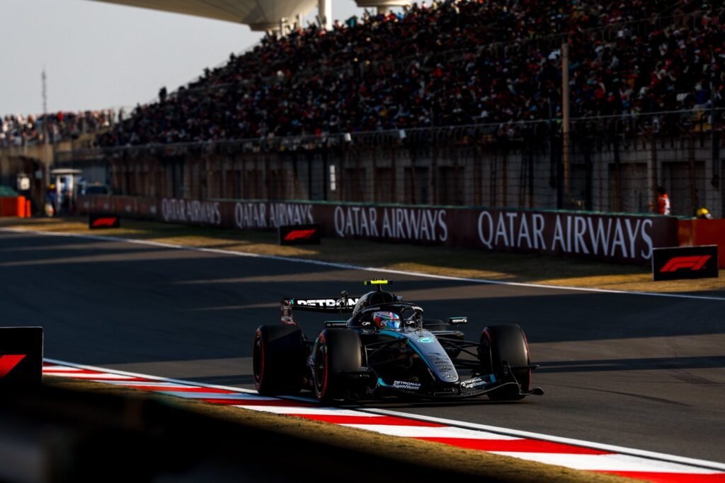 Antonelli logra su primera pole en Fórmula 1, el más joven en la historia en lograrla 6 HDWvriOWgAATtaH