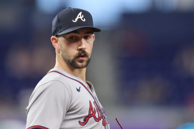 Home 30 Spencer Strider, estrella de Bravos de Atlanta