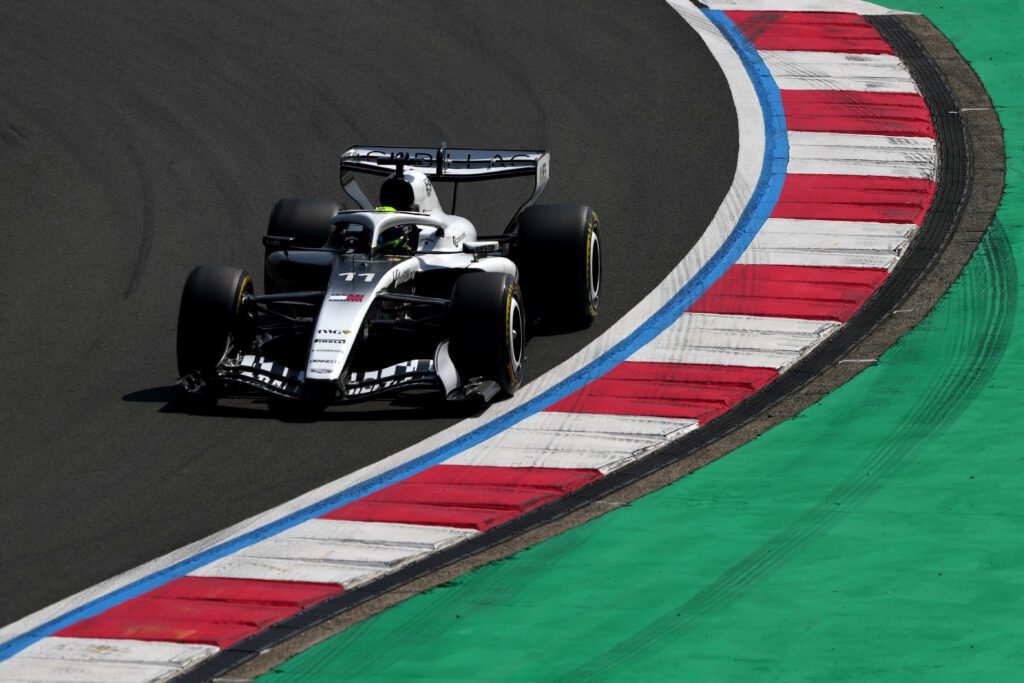 Checo Pérez revela falla crónica de Cadillac en el GP de China 2 Checo