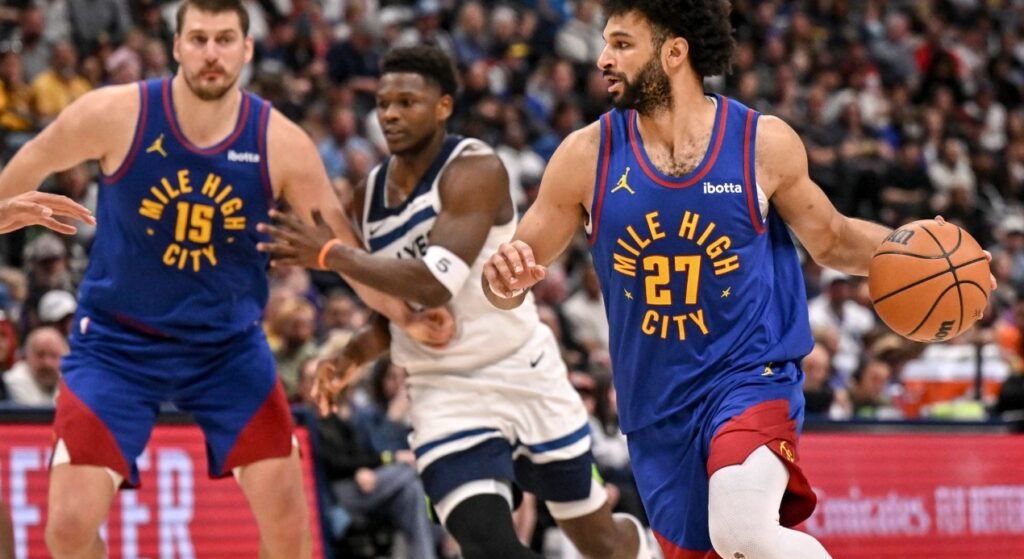 Minnesota se lleva la victoria en Denver pese al partidazo de Jokic y Murray 2 image 3 e1772431852357