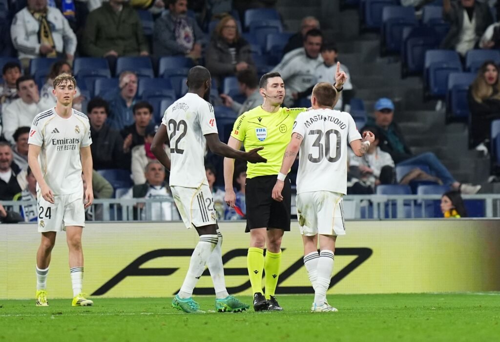 Real Madrid cae ante el Getafe y se aleja del Barcelona en LaLiga 4 mastantuono